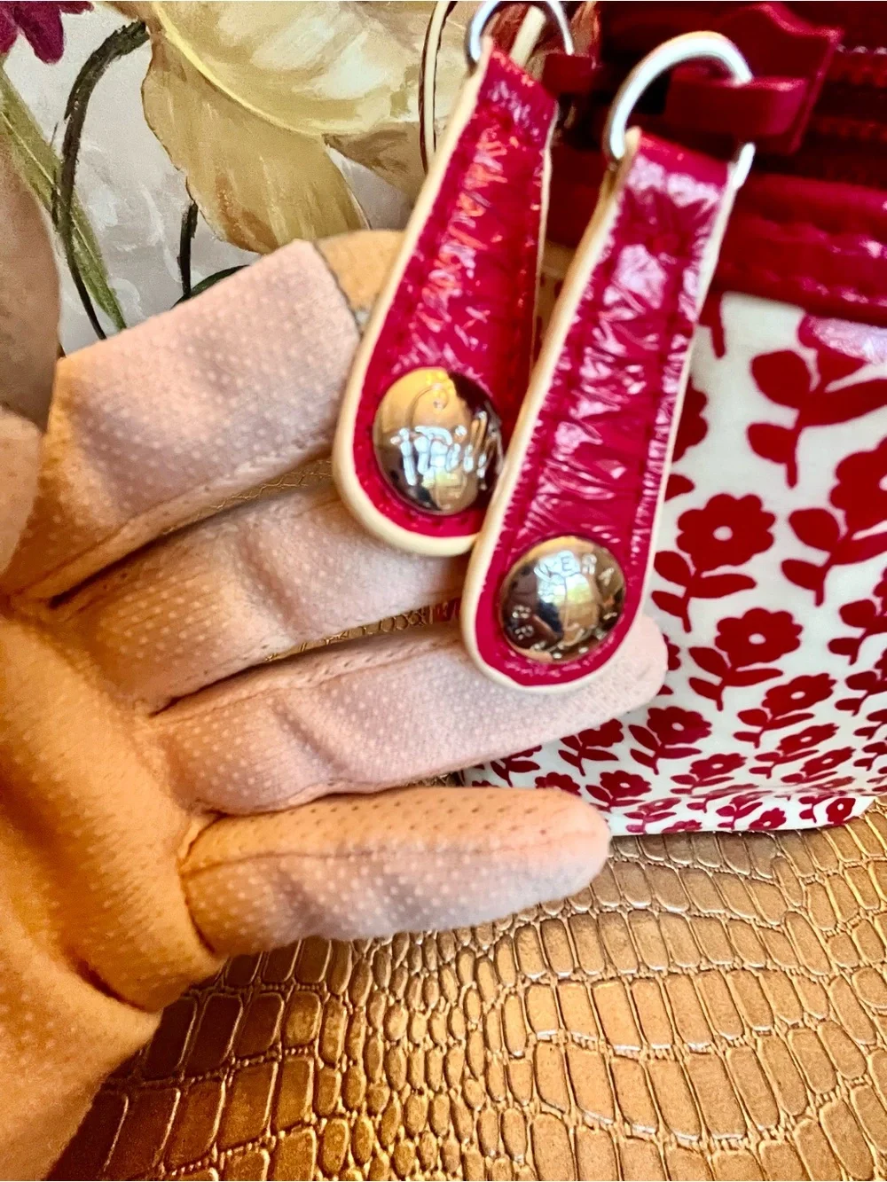 Vera Bradley Vintage-Inspired “Twirly Birds Pink” Floral Lunch or Cosmetics Case - Picture 6 of 12